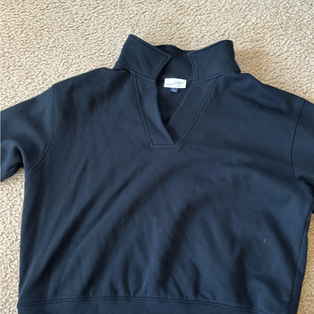 Navy Pullover Sweatshirt